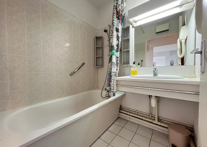 Spacieux Climatise 80m² Avec Piscine Et Vue A - Fr-1-338-620 Διαμέρισμα Σετ