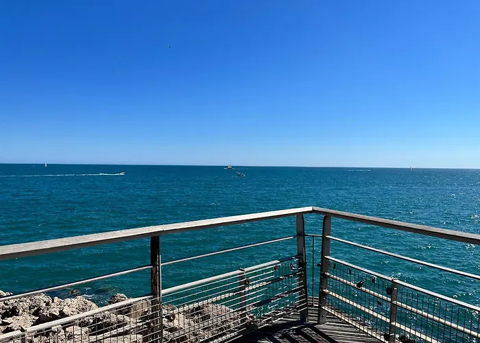 Spacieux Climatise 80m² Avec Piscine Et Vue A - Fr-1-338-620